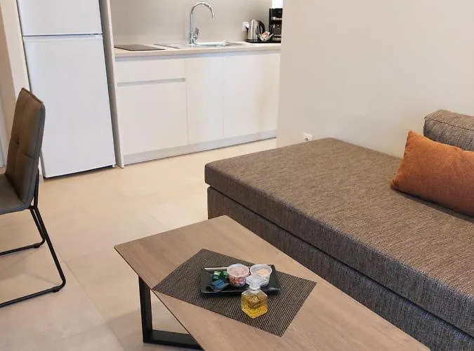 Antel & * Χανιά