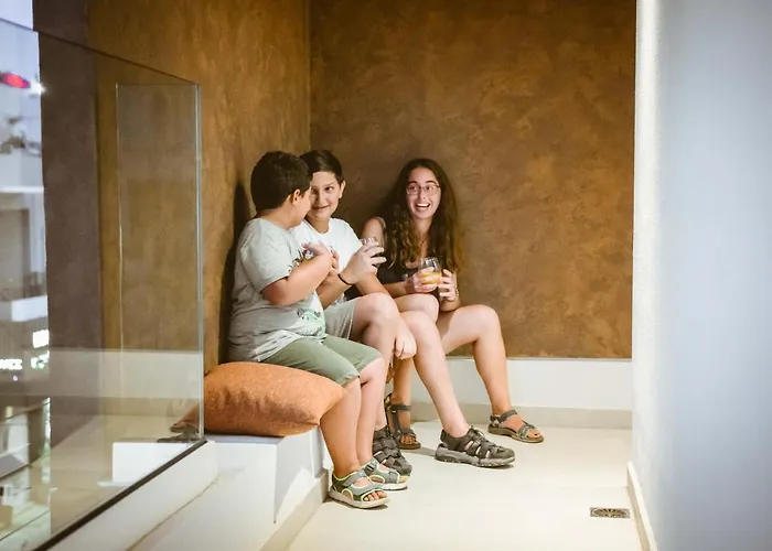 Antel & * Chania (Crete)